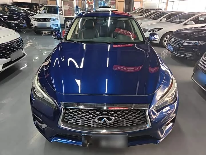 Infiniti Q50L