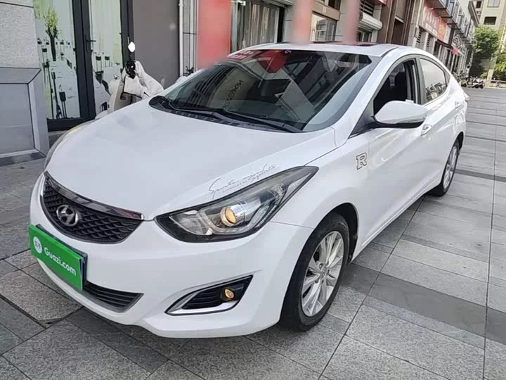 Hyundai Elantra