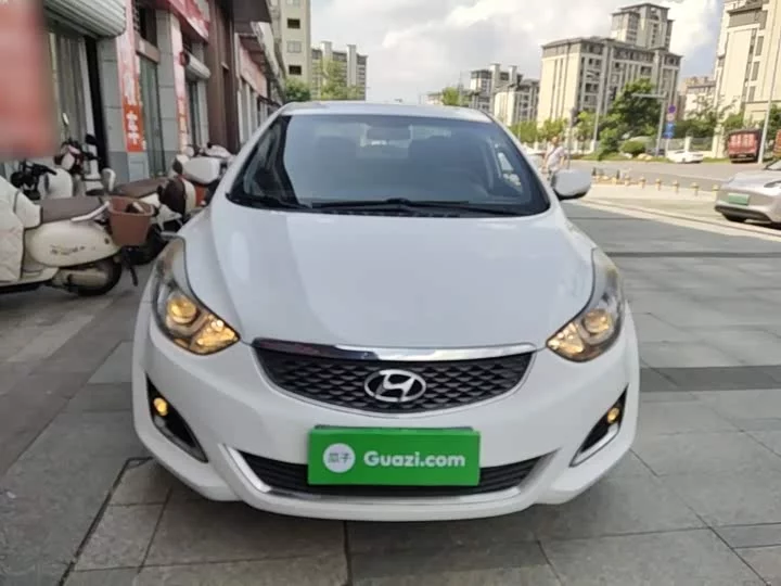 Hyundai Elantra