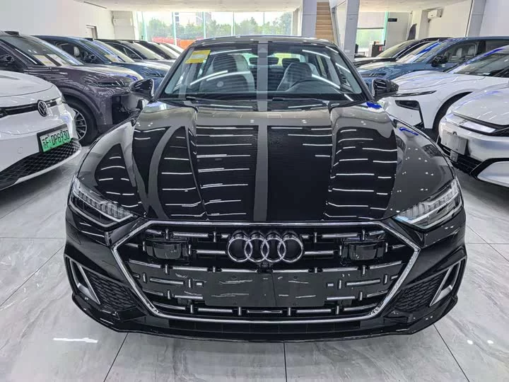 Audi A7L
