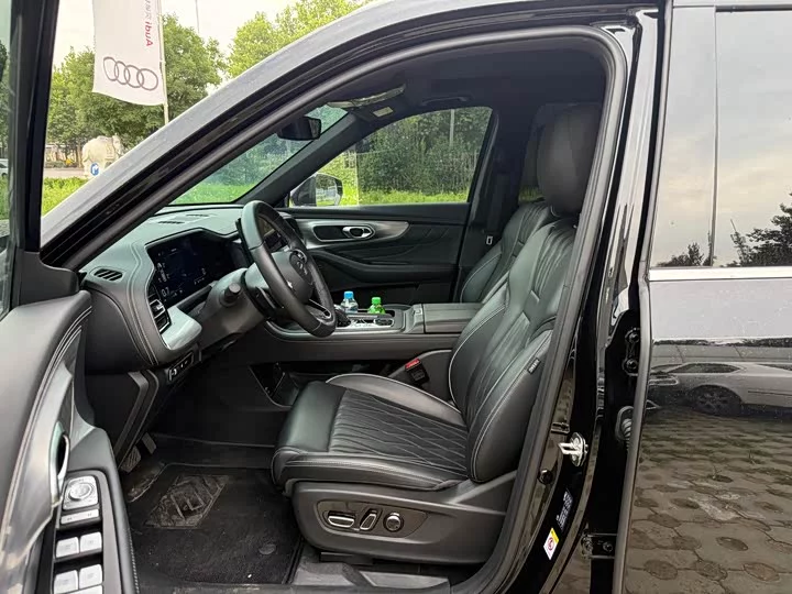 GAC Trumpchi GS8