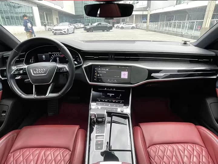 Audi A7L