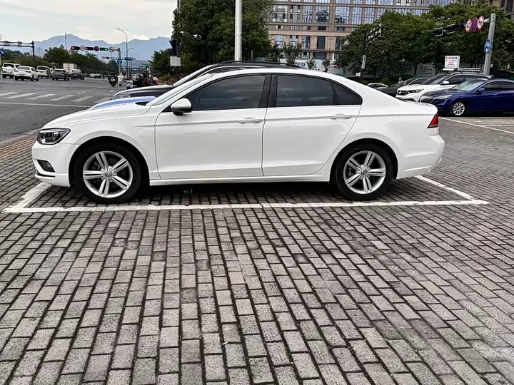 Volkswagen Lingdu