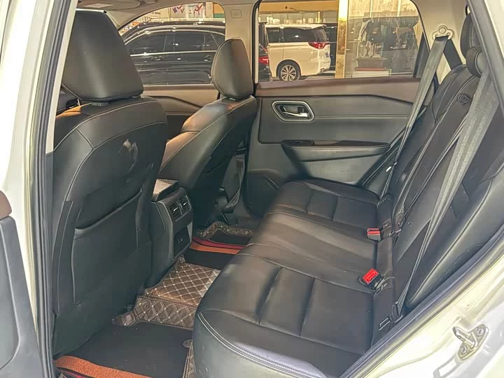 Nissan Qijun