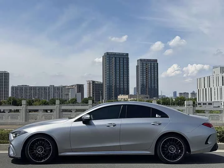 Mercedes-Benz CLS