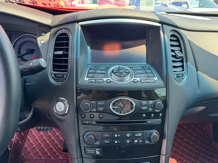 Infiniti QX50