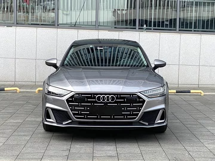 Audi A7L