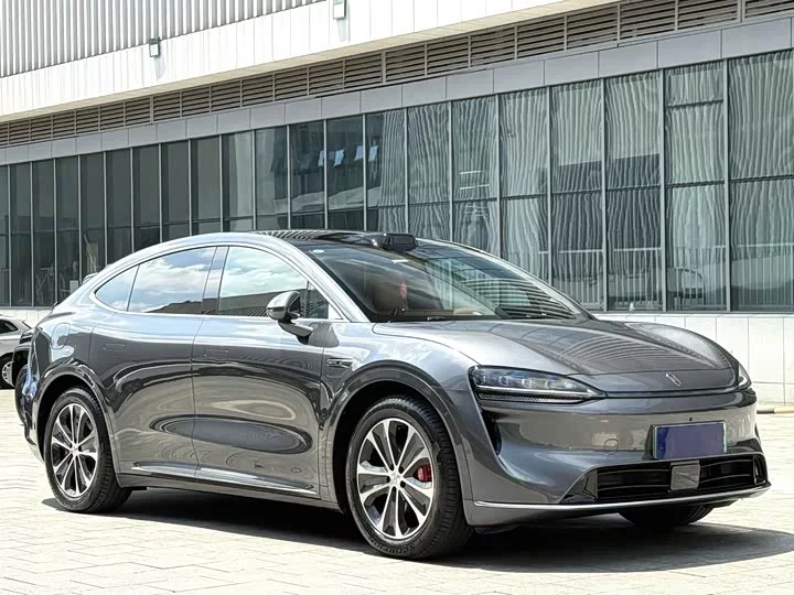 Luxeed R7