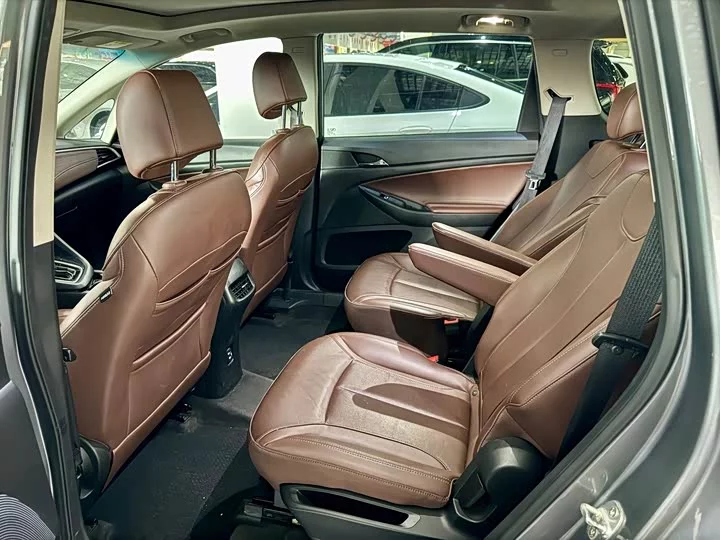 Buick GL6