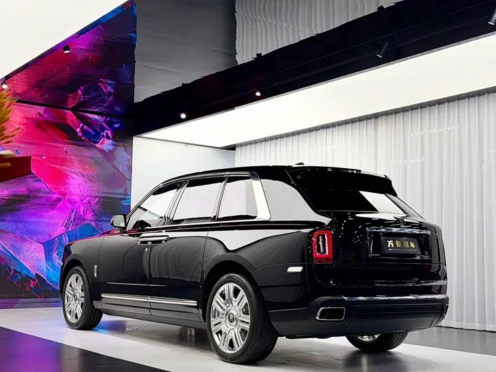 Rolls Royce Cullinan