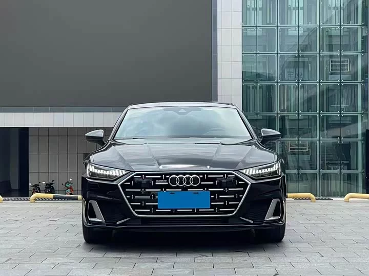 Audi A7L