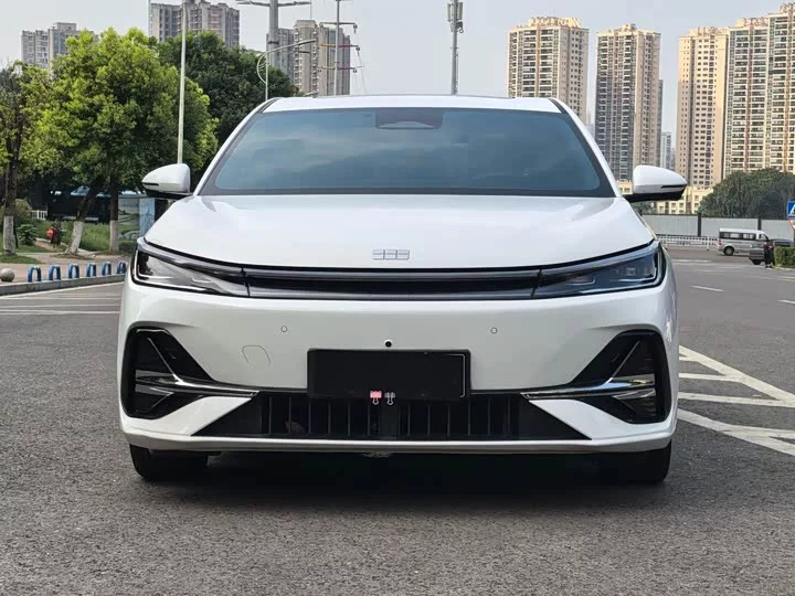 Geely Galaxy A7 EM