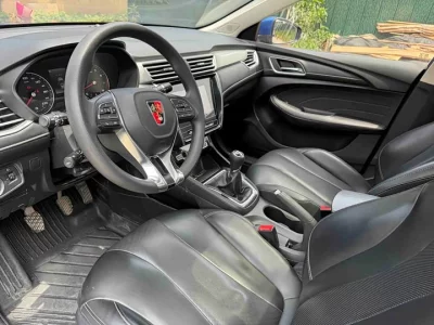 Roewe i5