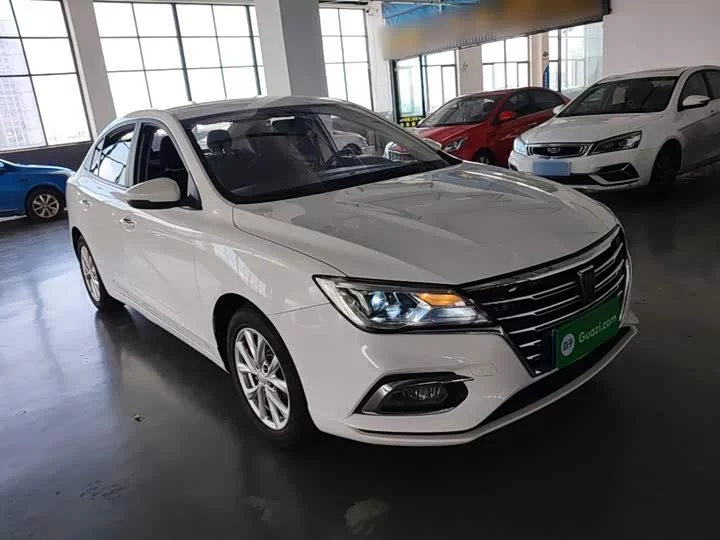 Roewe i5