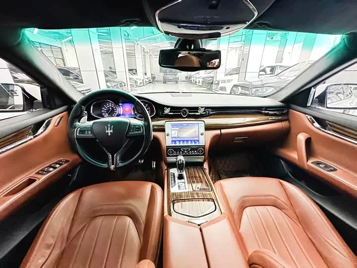Maserati President