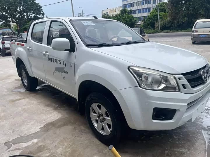 Isuzu RE-MAX