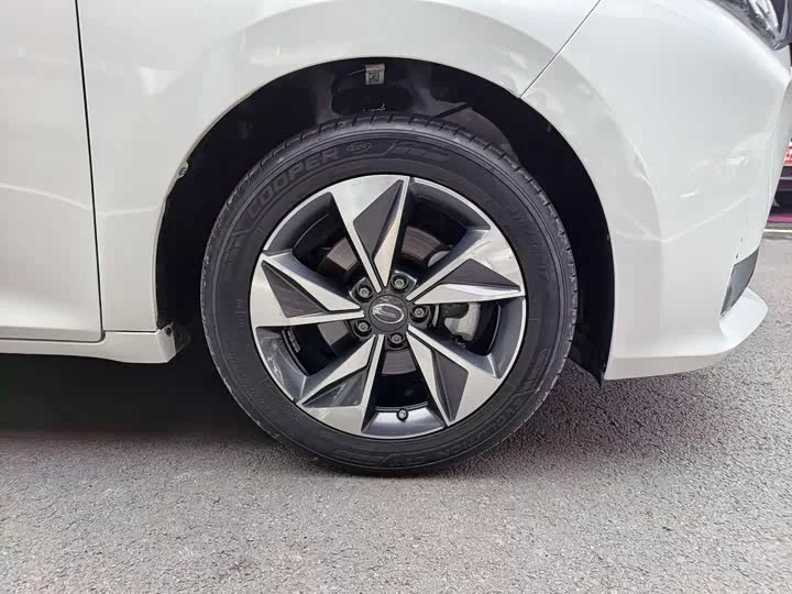 GAC Trumpchi M6