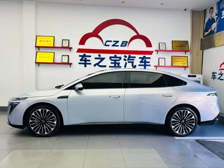 Nissan N7