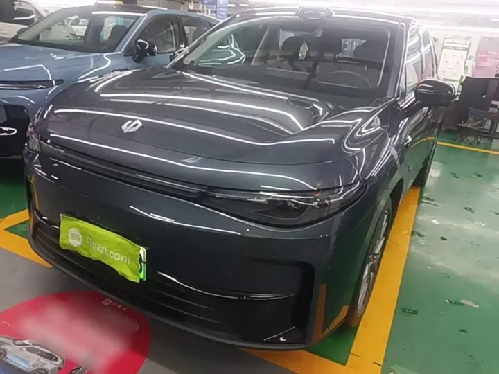 Leapmotor Zero running C10