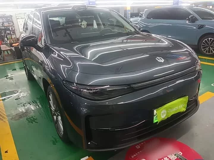 Leapmotor Zero running C10
