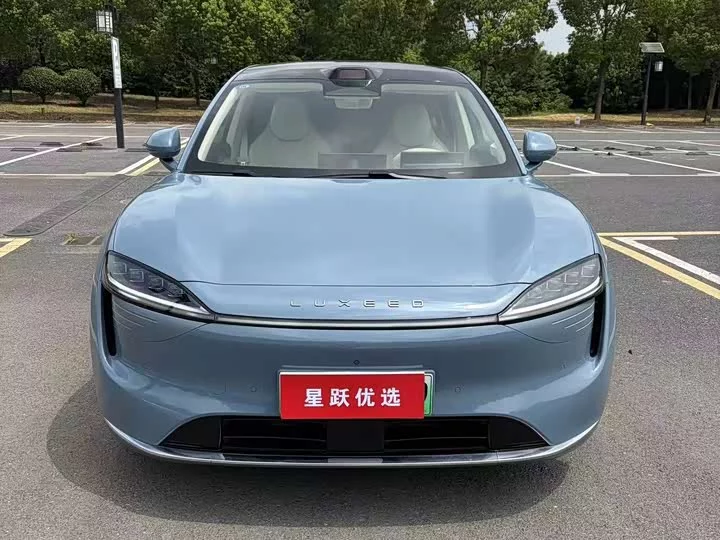 Luxeed R7