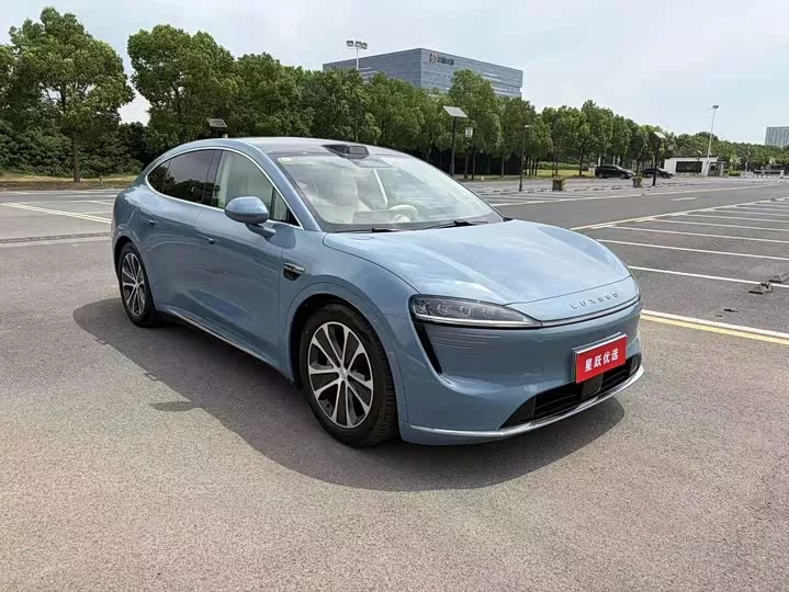 Luxeed R7