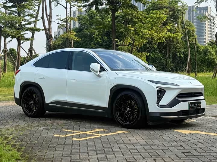 NIO EC6