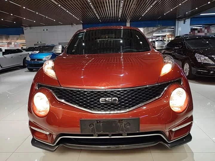 Infiniti ESQ