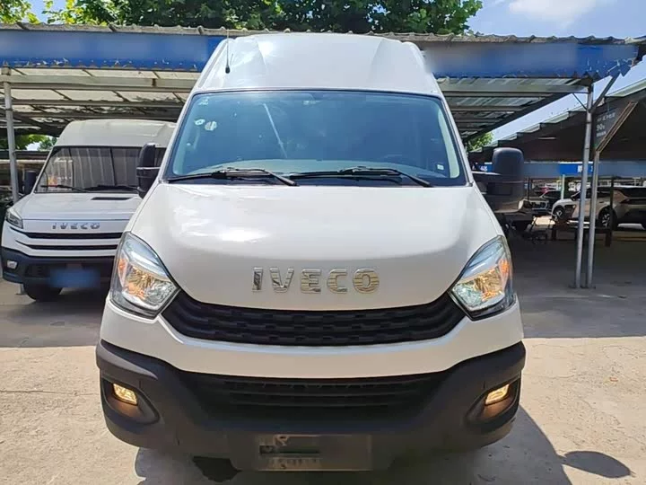 Iveco Wolfson