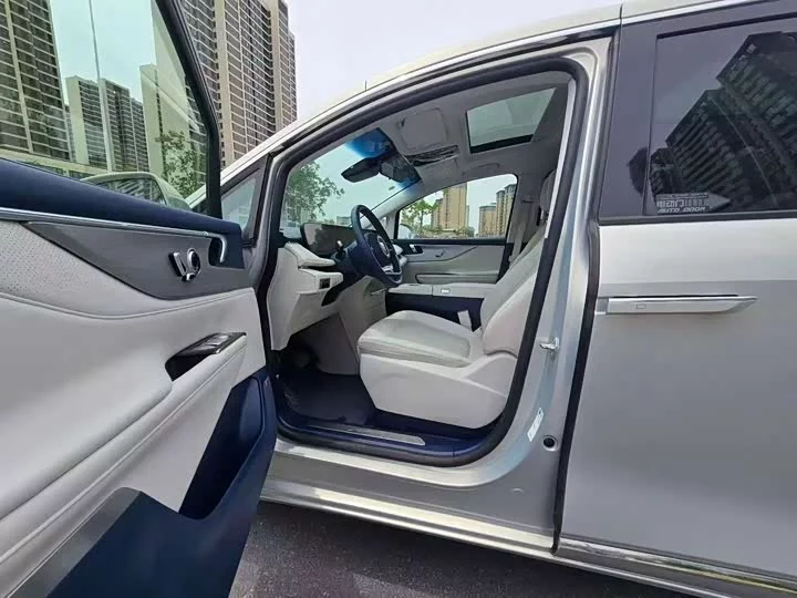 Buick GL8 New Energy