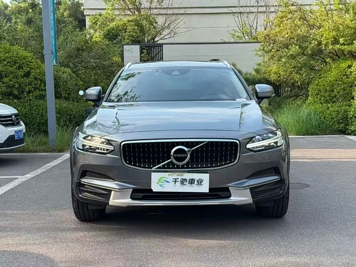 Volvo V90