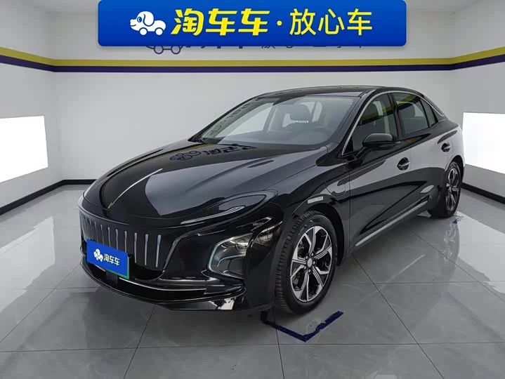 Hongqi E-QM5