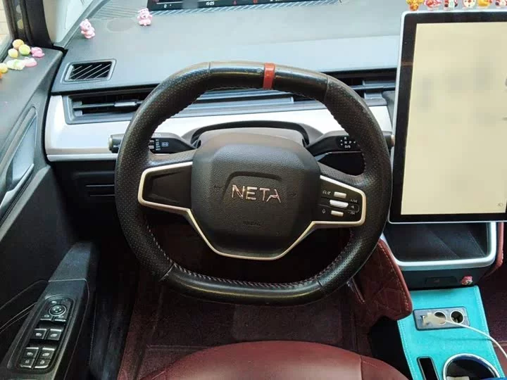 NETA Nezha V