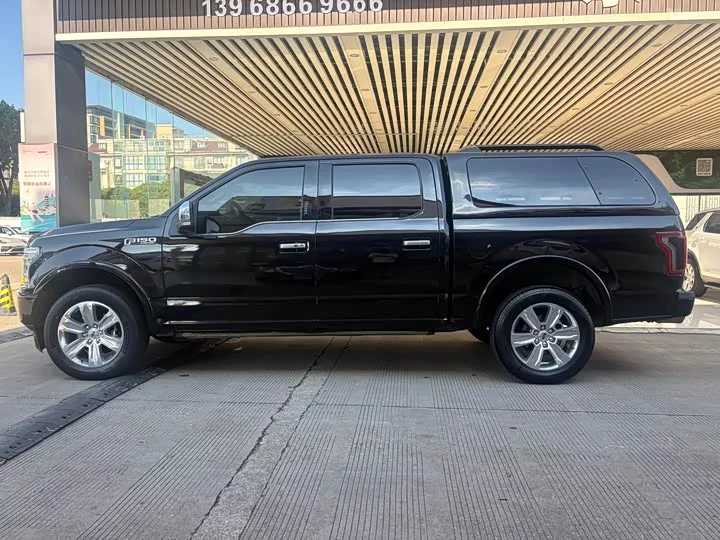 Ford F-150 Raptor