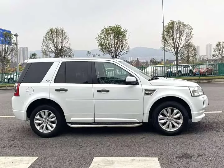 Land Rover Freelander 2
