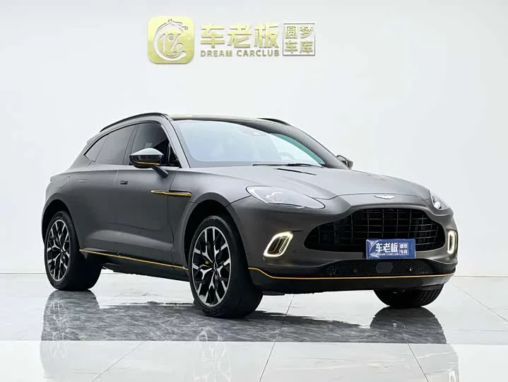 Aston Martin DBX