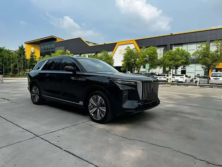 Hongqi E-HS9
