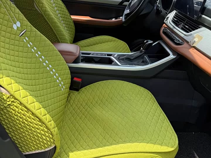 Geely Vision X6