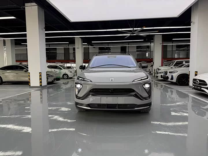 NIO ES6