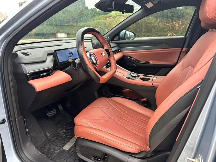 Geely Galaxy L6
