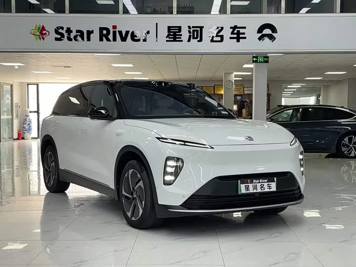 NIO ES8