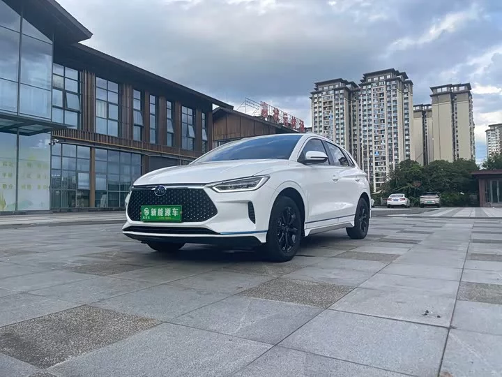 BYD e2