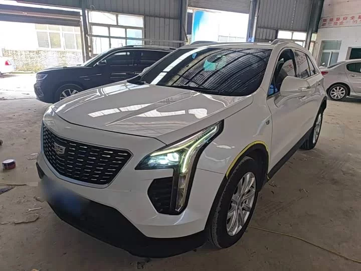 Cadillac XT4