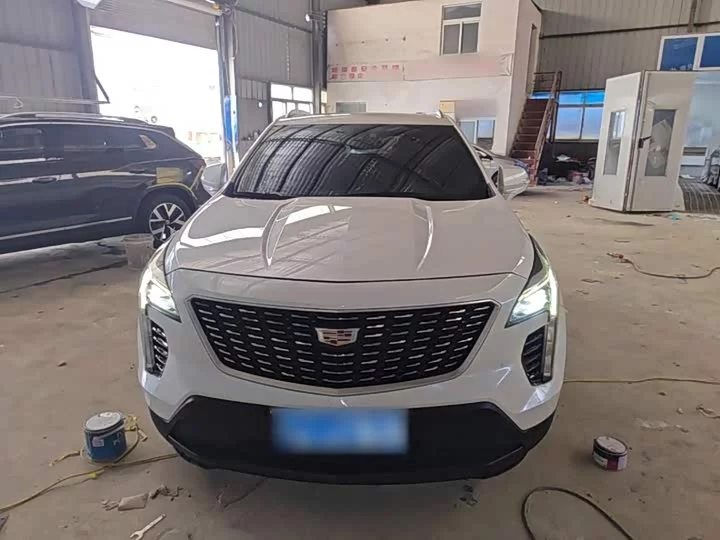 Cadillac XT4