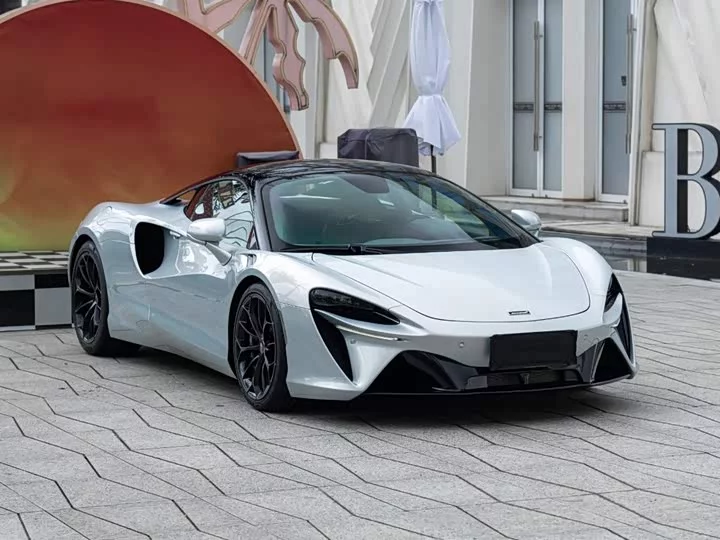 McLaren Artura