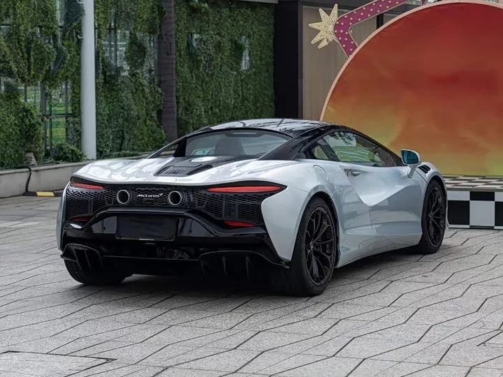 McLaren Artura