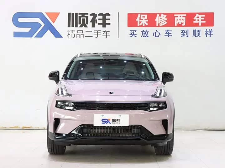Lynk & Co 06