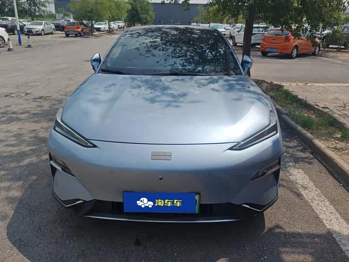 Geely Galaxy E8