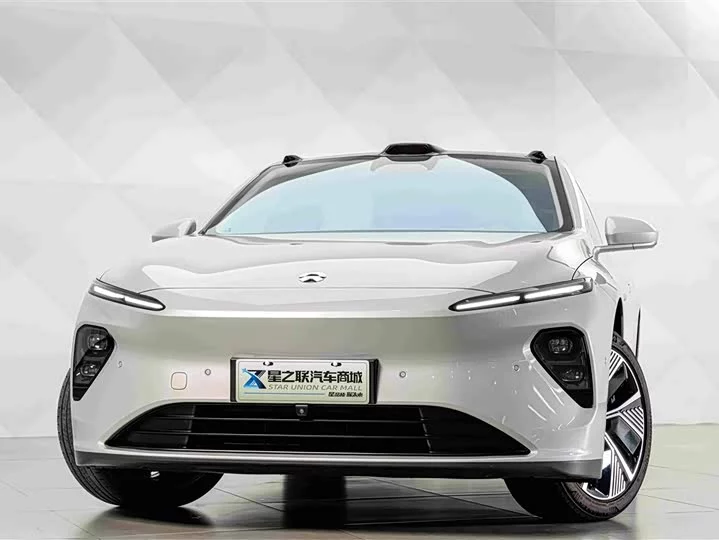 NIO ET7