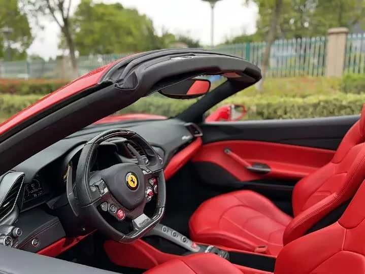 ferrari 488